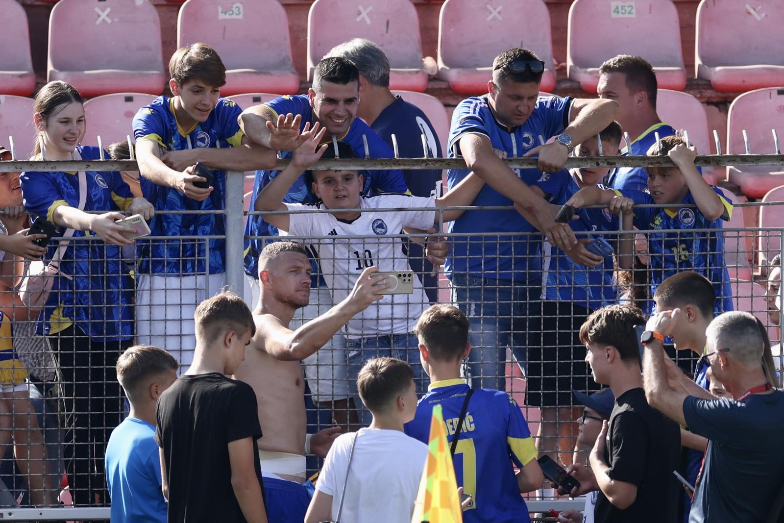 dzeko5.jpg