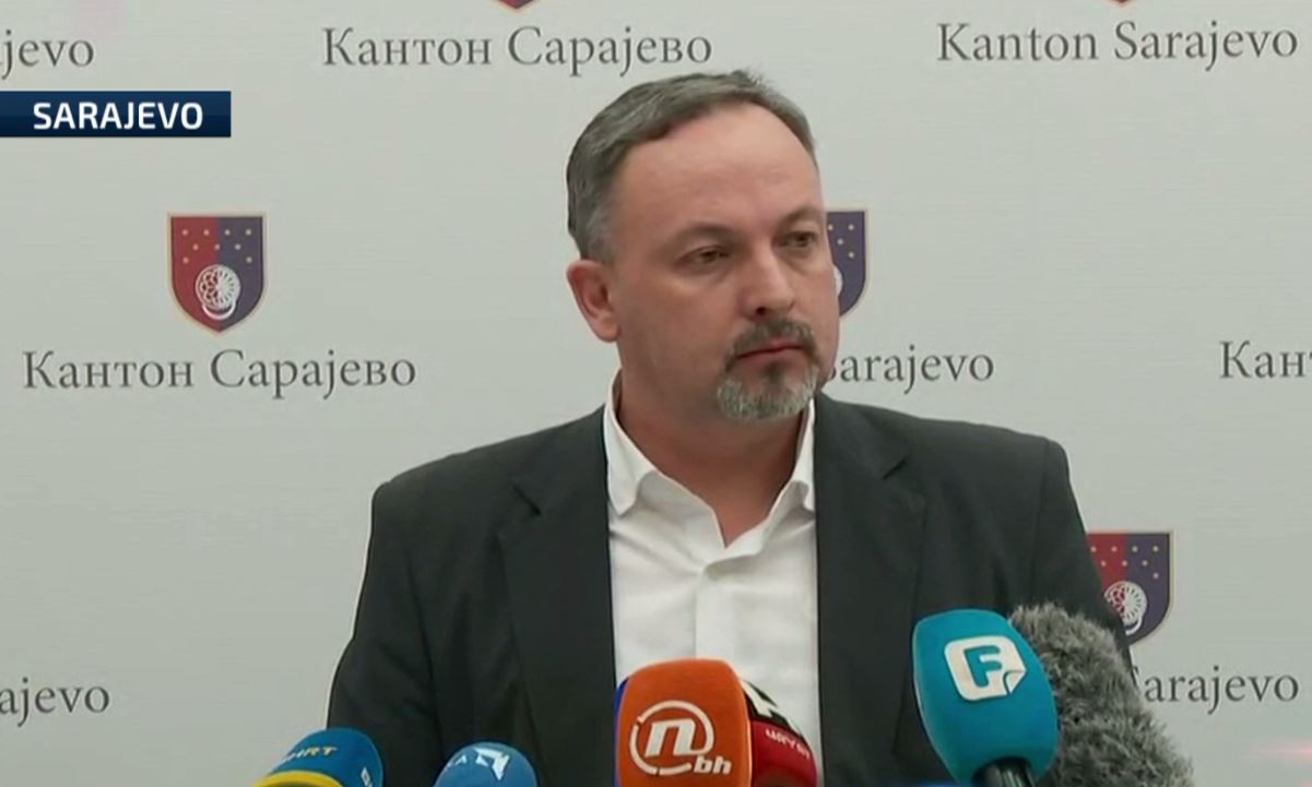 dević